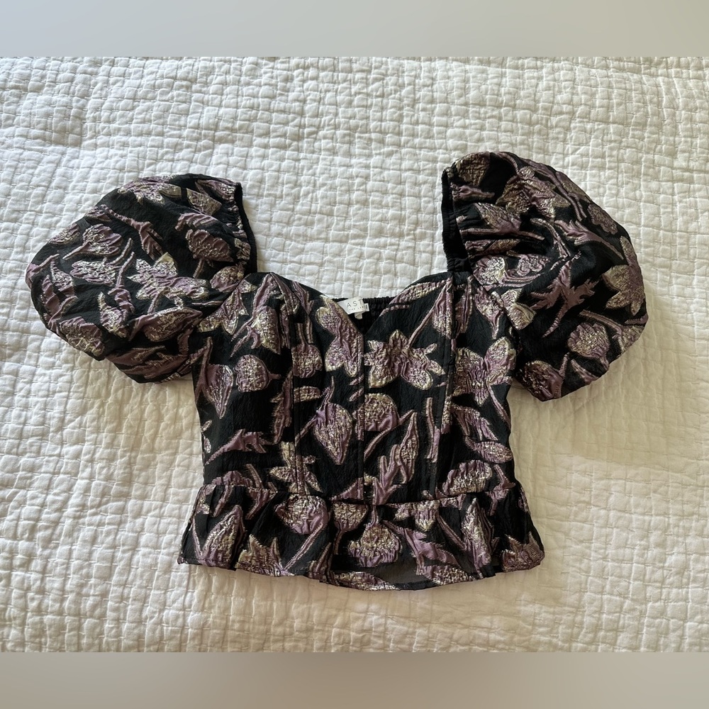 NWT- ASTR peplum crop top